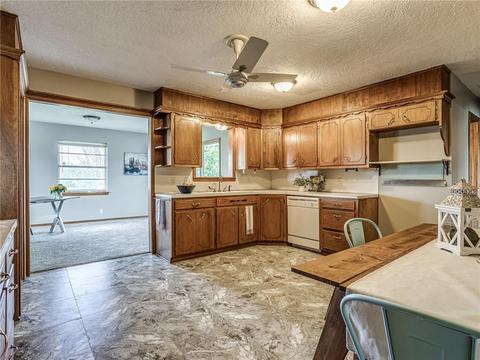 5801 E Post Oak Rd, Noble, OK 73068 photo 10