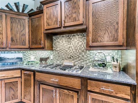 408 Lee Cir, Tuttle, OK 73089 photo 9