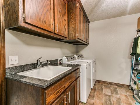 408 Lee Cir, Tuttle, OK 73089 photo 28