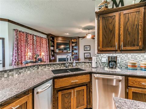 408 Lee Cir, Tuttle, OK 73089 photo 8