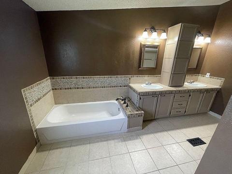 100 Sunset Dr, Mcloud, OK 74851 photo 3