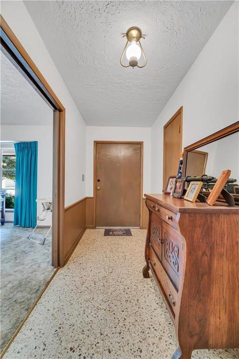 204 S Mockingbird Dr, Altus, OK 73521 photo 6