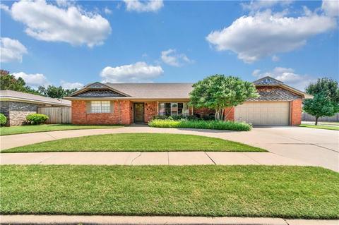 204 S Mockingbird Dr, Altus, OK 73521 photo 2
