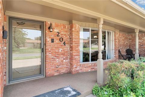 204 S Mockingbird Dr, Altus, OK 73521 photo 5