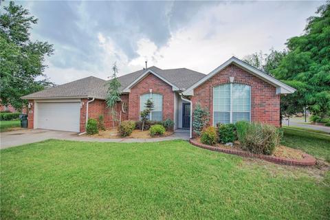 2900 Cimarron Dr, Norman, OK 73071 photo 2