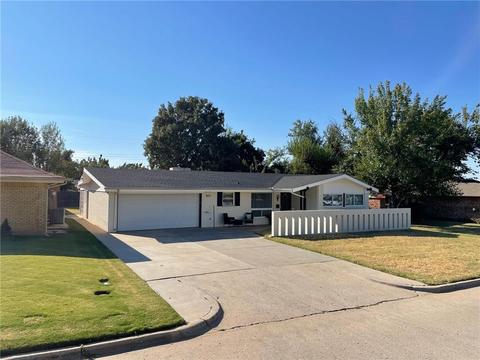 3717 N Riverside Dr, Bethany, OK 73008 photo 2
