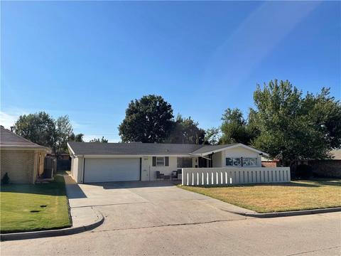 3717 N Riverside Dr, Bethany, OK 73008 photo 1