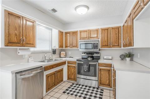 3717 N Riverside Dr, Bethany, OK 73008 photo 7