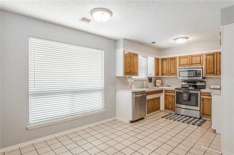 3717 N Riverside Dr, Bethany, OK 73008 photo 5