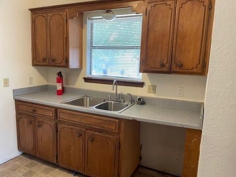 1909 Twin Tree Dr, Norman, OK 73071 photo 3