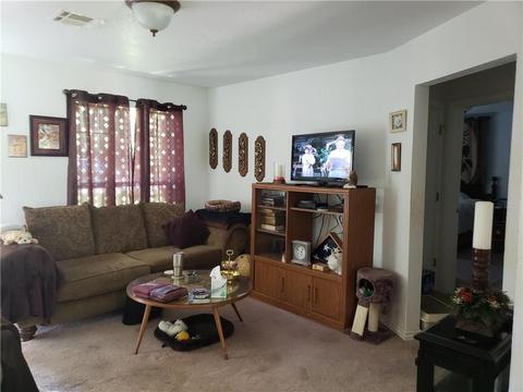 604 E Locust St, Tecumseh, OK 74873 photo 3
