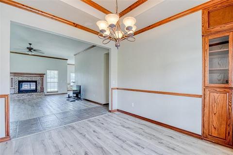 2016 SW 32nd St, Moore, OK 73170 photo 5