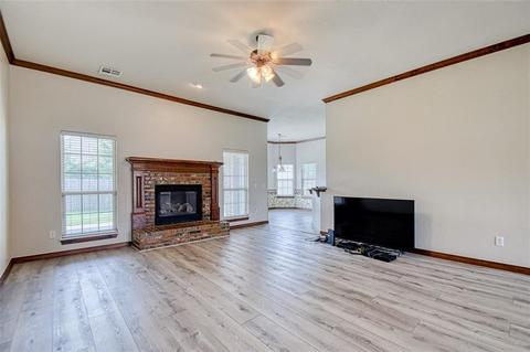 2016 SW 32nd St, Moore, OK 73170 photo 6