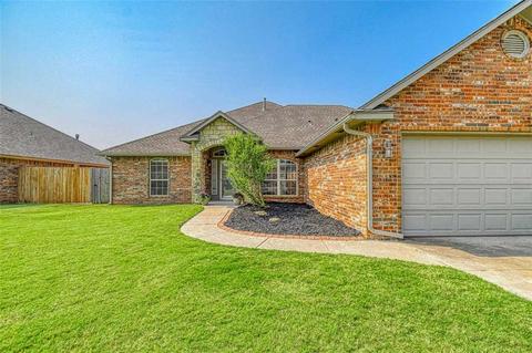 2016 SW 32nd St, Moore, OK 73170 photo 2