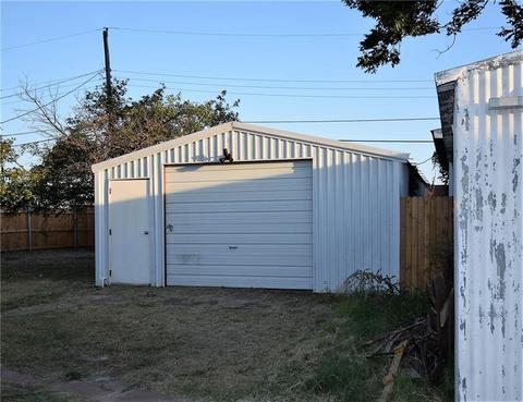 102 E Meek St, Wayne, OK 73095 photo 3