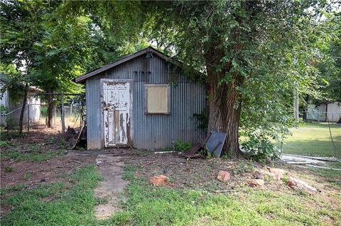 519 E Vilas Ave, Guthrie, OK 73044 photo 5