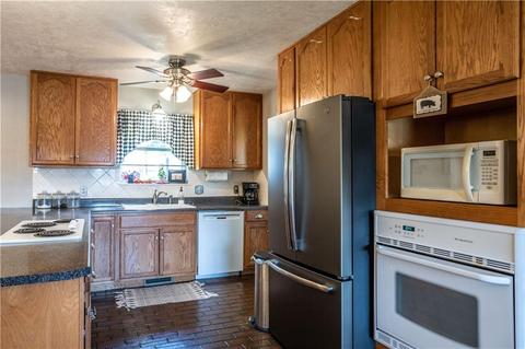 827 N Brewer Ave, Hydro, OK 73048 photo 7