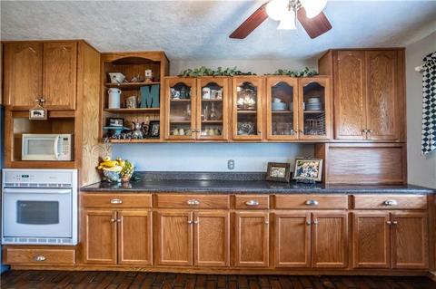 827 N Brewer Ave, Hydro, OK 73048 photo 9