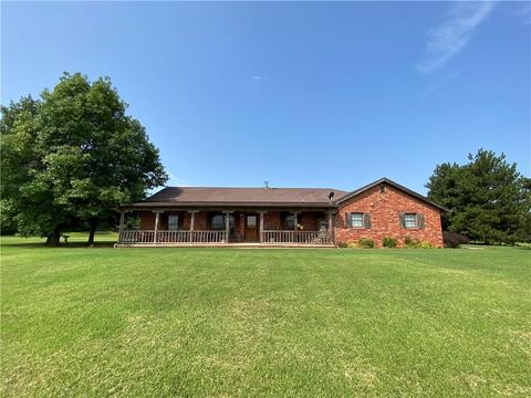 201 N Clift St, Hammon, OK 73650 photo 1