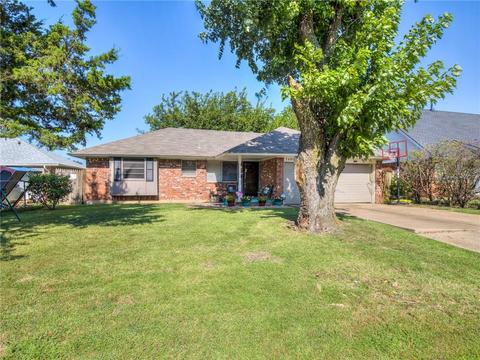 1605 N Gale Ave, Moore, OK 73160 photo 4