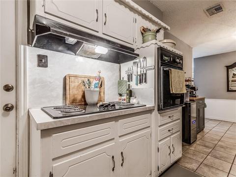1605 N Gale Ave, Moore, OK 73160 photo 16