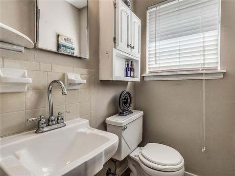 1605 N Gale Ave, Moore, OK 73160 photo 27