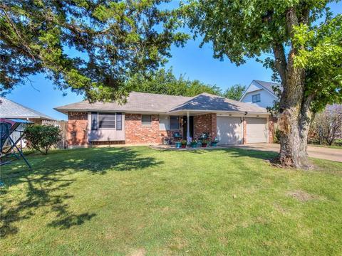 1605 N Gale Ave, Moore, OK 73160 photo 1