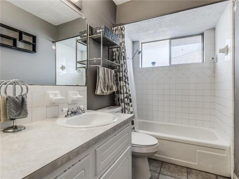 1605 N Gale Ave, Moore, OK 73160 photo 28