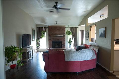 3721 Harmony Dr, Moore, OK 73160 photo 5
