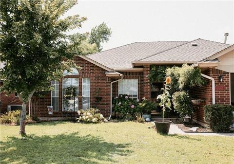 3721 Harmony Dr, Moore, OK 73160 photo 2
