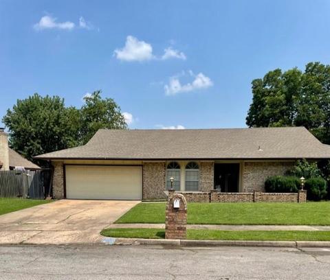10107 E 29th St, Tulsa, OK 74129 photo 1