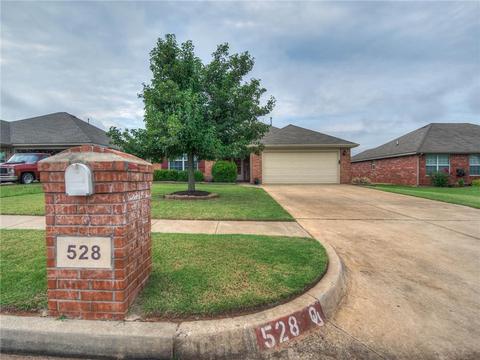 528 E Juniper Ln, Mustang, OK 73064 photo 4