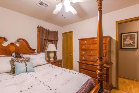 778 E Harrison St, Harrah, OK 73045 photo 19