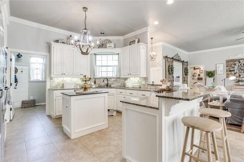 2367 E Rock Creek Rd, Tuttle, OK 73089 photo 11