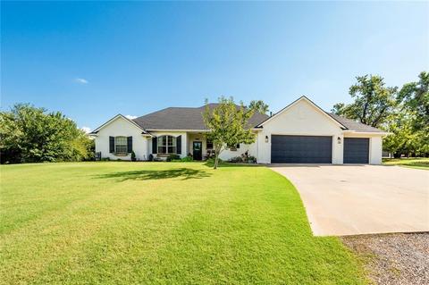 2367 E Rock Creek Rd, Tuttle, OK 73089 photo 2