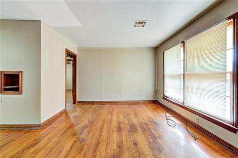 1929 E Seward Rd, Guthrie, OK 73044 photo 5