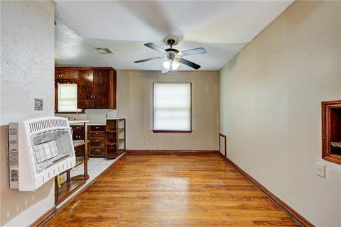 1929 E Seward Rd, Guthrie, OK 73044 photo 9