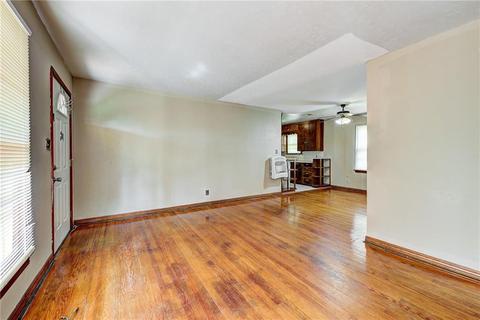 1929 E Seward Rd, Guthrie, OK 73044 photo 7