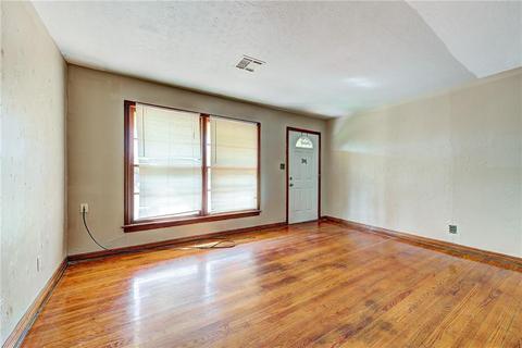1929 E Seward Rd, Guthrie, OK 73044 photo 8