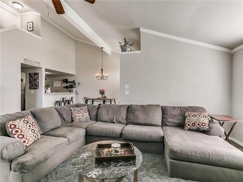 2129 Briarcliff Dr, Moore, OK 73170 photo 5