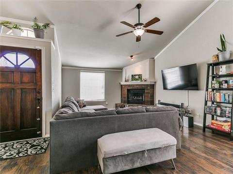 2129 Briarcliff Dr, Moore, OK 73170 photo 6