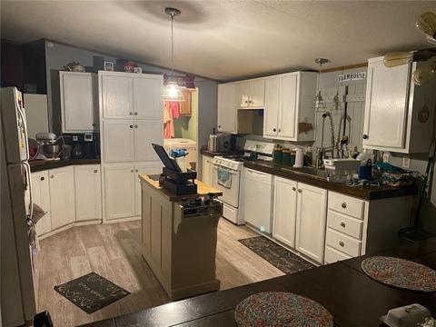 4501 Bob White, Edmond, OK 73034 photo 3