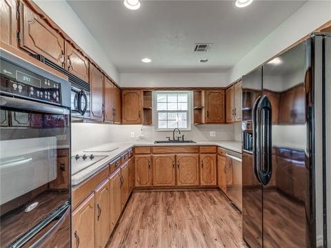219 N 9th St, Mcloud, OK 74851 photo 18