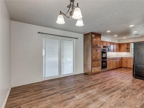 219 N 9th St, Mcloud, OK 74851 photo 15