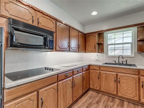 219 N 9th St, Mcloud, OK 74851 photo 19