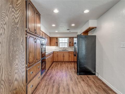 219 N 9th St, Mcloud, OK 74851 photo 17