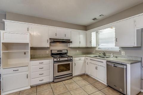 6910 NW 60th Dr, Bethany, OK 73008 photo 4