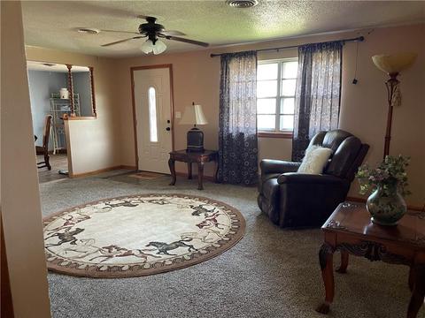 1704 Custer Ave, Clinton, OK 73601 photo 5