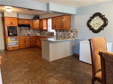 1704 Custer Ave, Clinton, OK 73601 photo 20