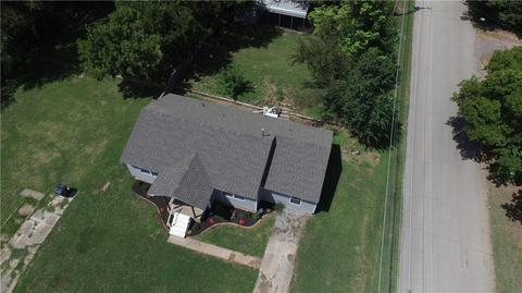 737 N 3rd St, Purcell, OK 73080 photo 2